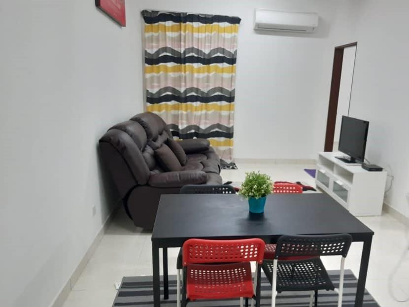 Afnan Homestay At Semenyih, Ascotte Boulevard Екстериор снимка